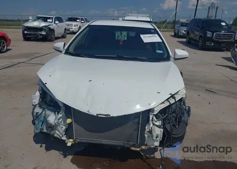 2014 Toyota Corolla Le z USA, uszkodzony, nr VIN 5YFBURHE4EP052150